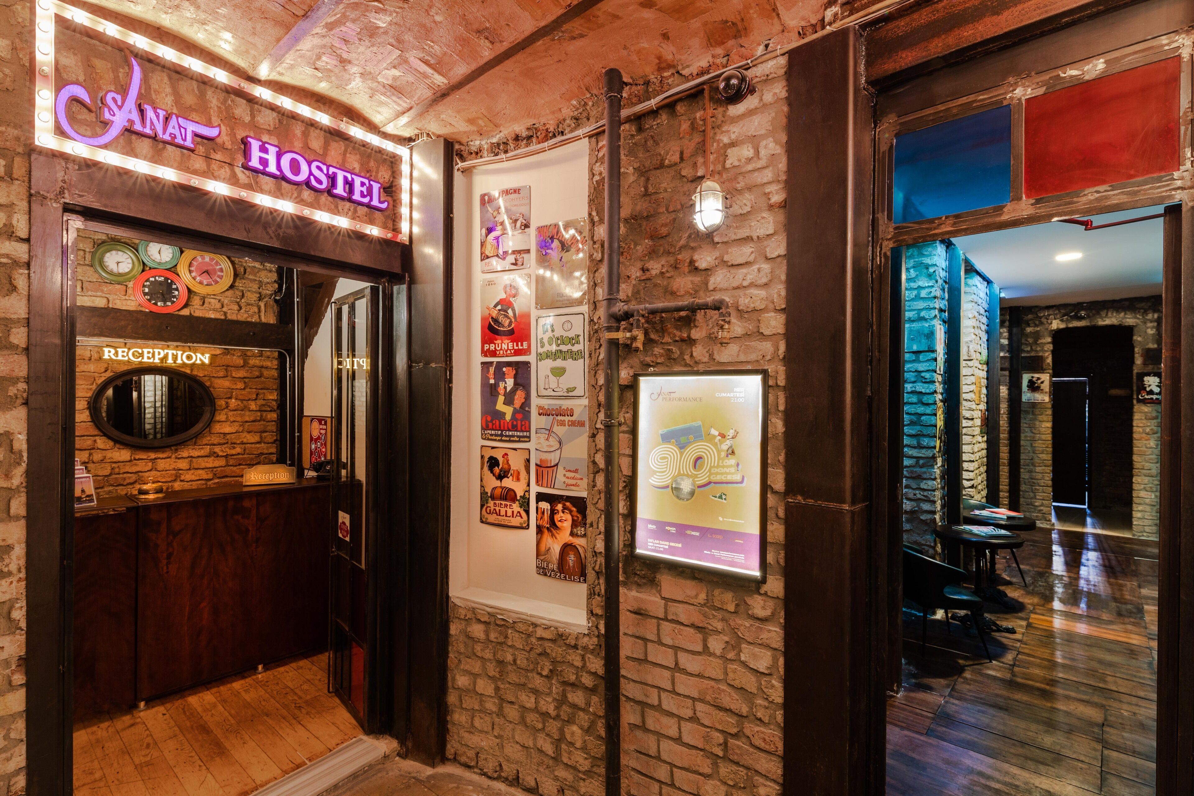 Sanat Hostel Taksim — Photos 2